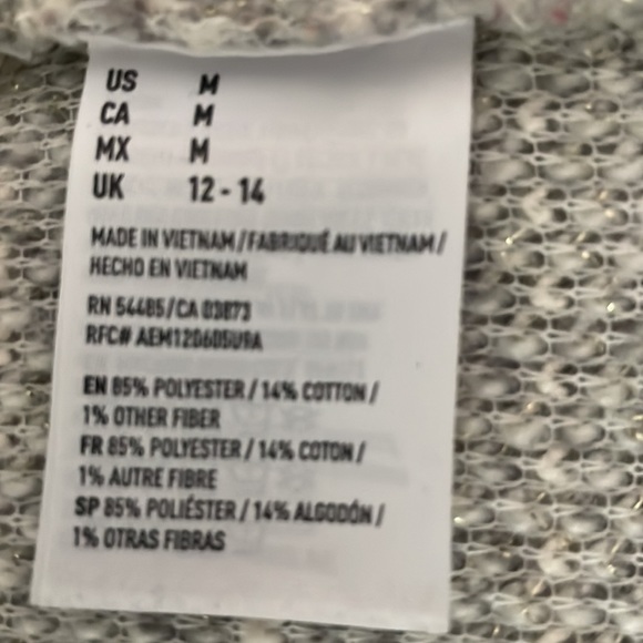 American Eagle, Silver, Long Sleeved Sweater. Size Medium - Picture 6 of 8